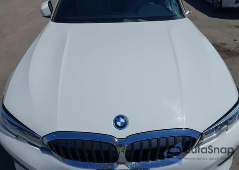 2022 BMW 3 Series 330E from USA, damaged, VIN 3MW5P7J09N8C42482